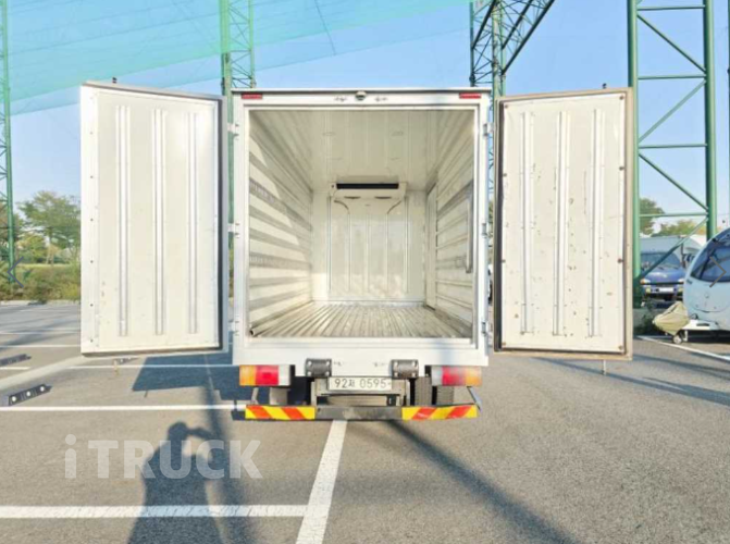 현대 올뉴마이티 2.5톤 냉동탑 9