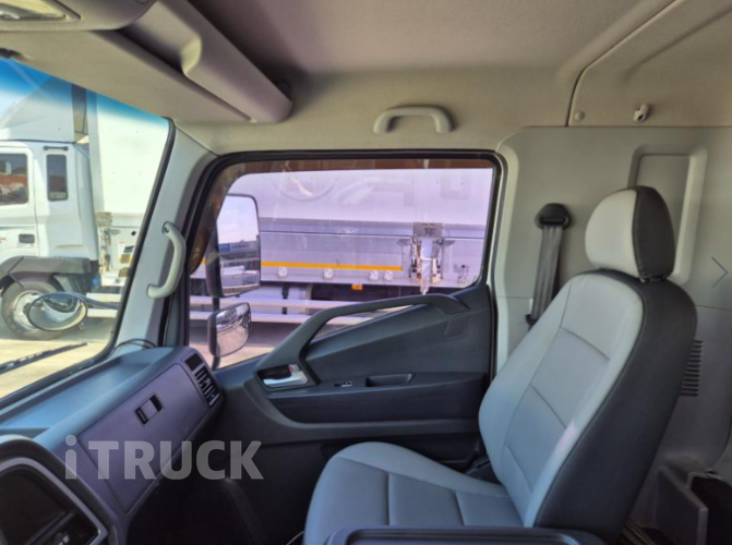 현대 올뉴마이티 2.5톤 냉동탑 11