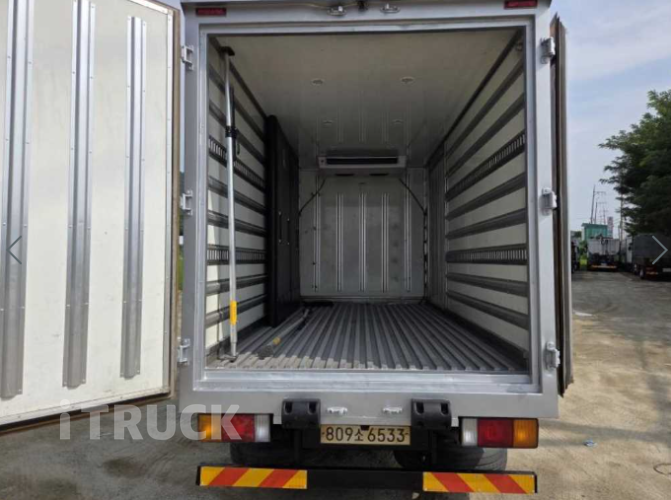 현대 올뉴마이티 2.5톤 냉동탑 8