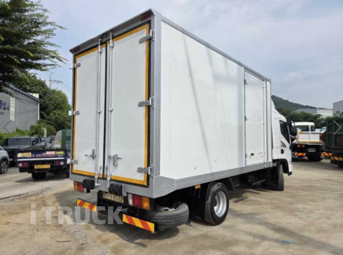 현대 올뉴마이티 2.5톤 냉동탑 3