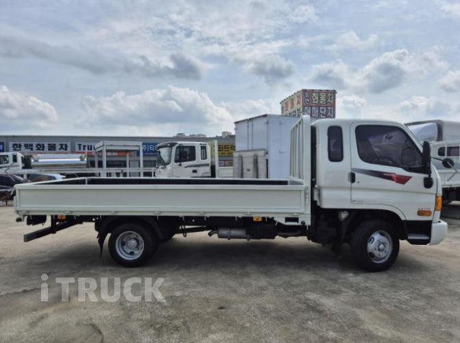 현대 이마이티 2.5톤 카고 슈퍼캡 3