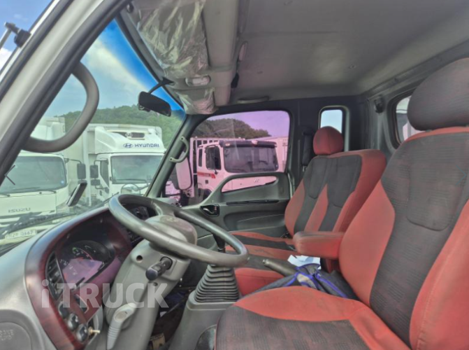 현대 이마이티 2.5톤 카고 슈퍼캡 9