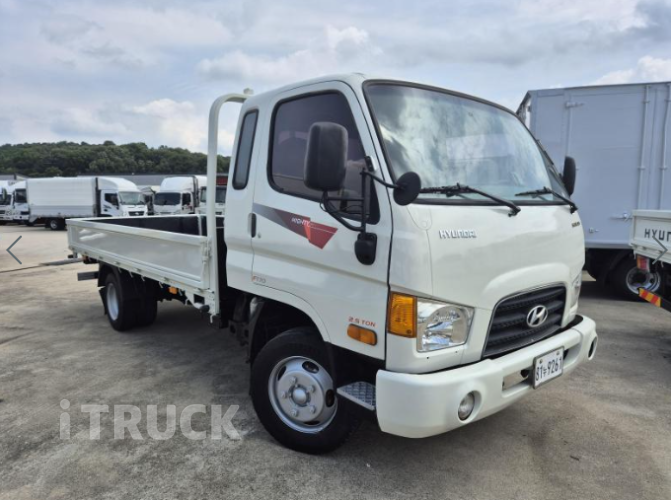 현대 이마이티 2.5톤 카고 슈퍼캡 2