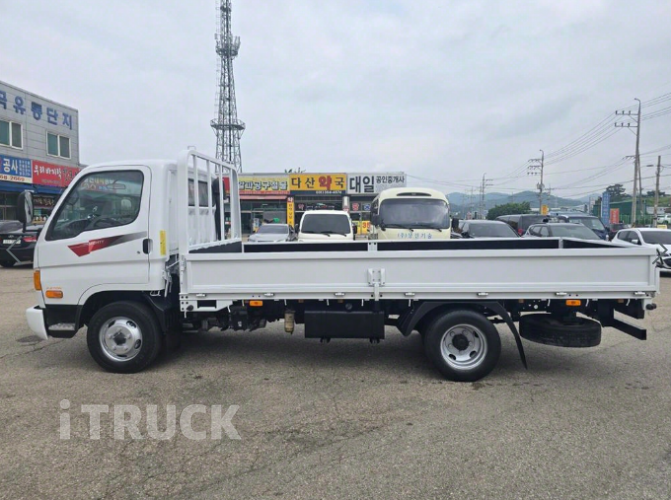 현대 이마이티 2.5톤 카고 4