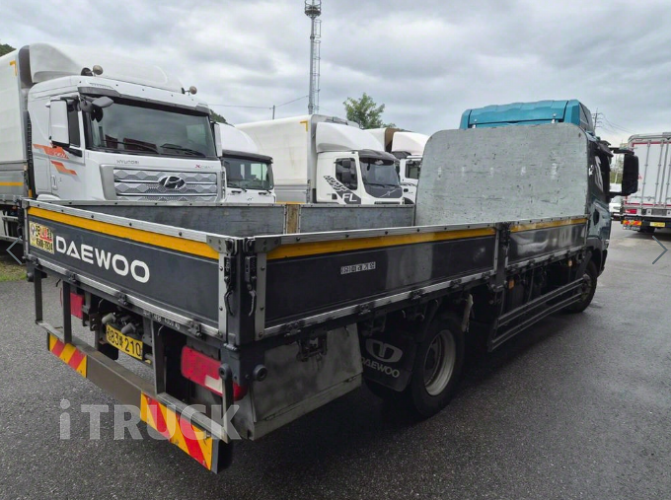 타타대우 더쎈 3.5톤 광폭 카고 슬리퍼캡(더블캡, 크루캡) 7