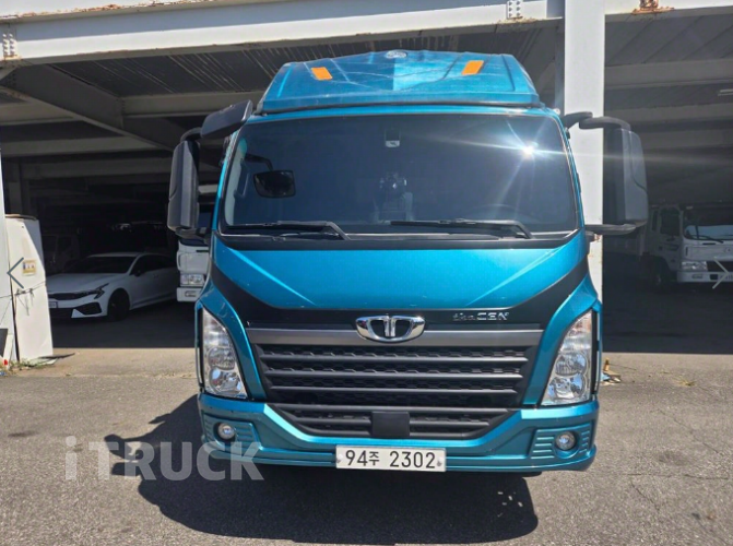 타타대우 더쎈 3.5톤 광폭 카고 슬리퍼캡(더블캡, 크루캡) 2