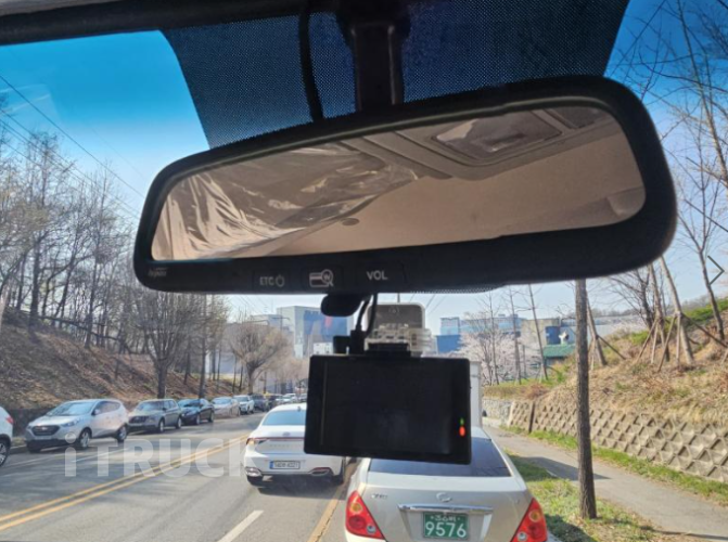 현대 마이티와이드 3.5톤 광폭 카고 슈퍼캡 9