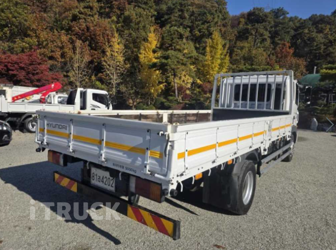 현대 메가트럭 280 단바리 카고 5톤 수동 3