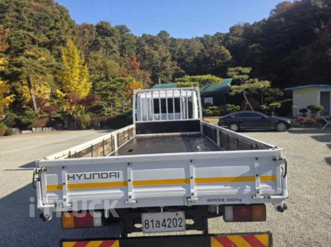 현대 메가트럭 280 단바리 카고 5톤 수동 8