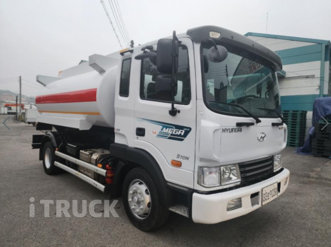 현대 탱크로리 메가트럭 10,000L 수동 1