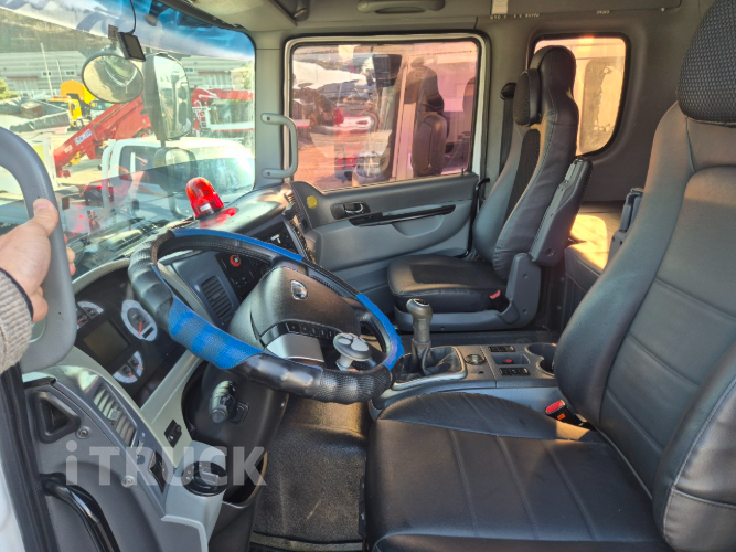 타타대우 프리마 260 후축 윙바디 4.5톤 수동 13