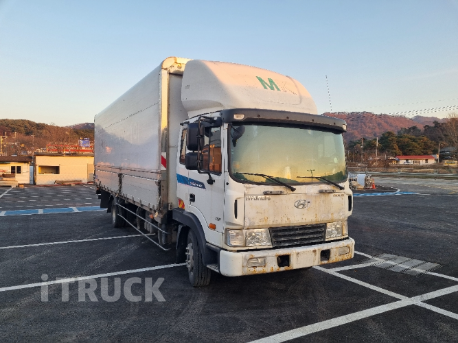 현대 메가트럭 250 단바리 윙바디 4.5톤 수동