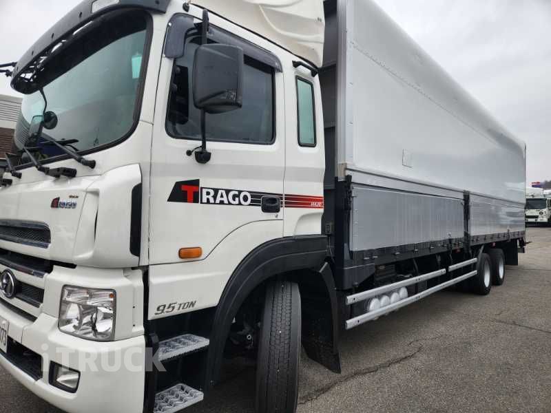 현대 트라고 350 십바리 윙바디 7.5톤 수동