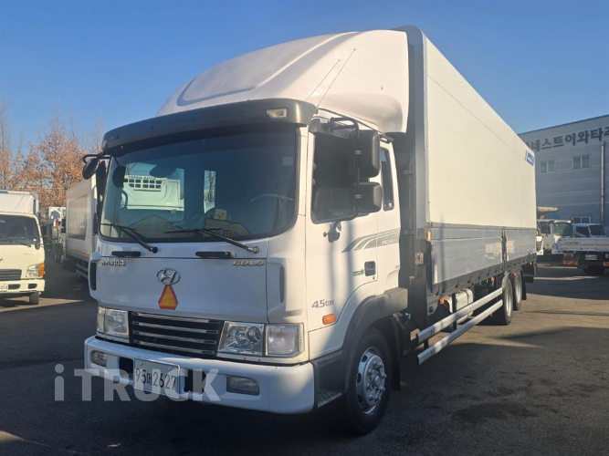 현대 메가트럭 280 후축 윙바디 4.5톤 수동 - 중고 트럭 매물 이미지