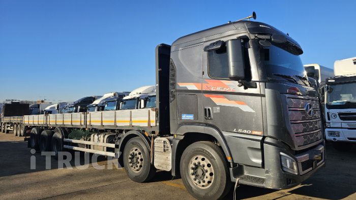 현대 엑시언트 프로 540 후축 카고 25톤 오토 리타더 - 중고 트럭 매물 이미지