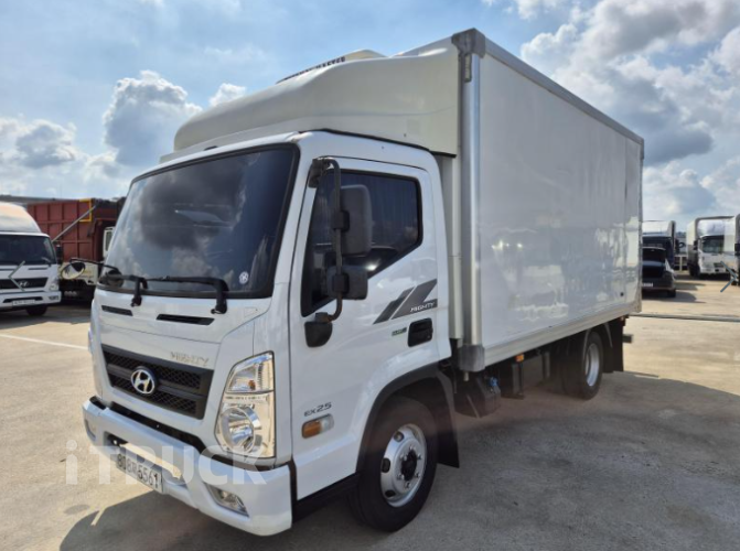 현대 올뉴마이티 2.5톤 냉동탑 - 중고 트럭 매물 이미지