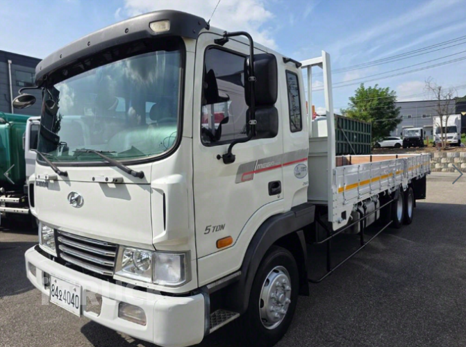현대 메가트럭 260 앞축 카고 5톤 수동 - 중고 트럭 매물 이미지