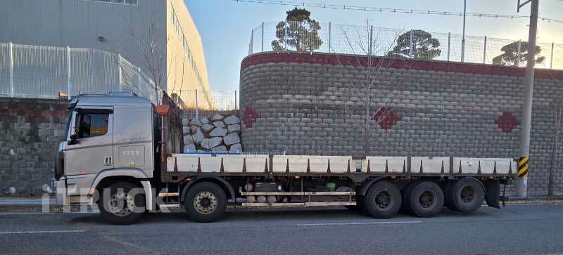 현대 엑시언트 520 후축 카고 25톤 오토 리타더 - 중고 트럭 매물 이미지