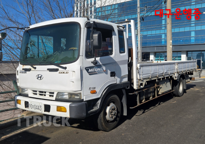 현대 메가트럭 225 단바리 카고 4.5톤 수동 - 중고 트럭 매물 이미지
