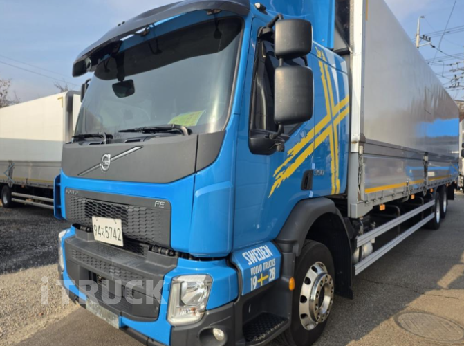 볼보 FE 350 후축 윙바디 9.5톤 오토 - 중고 트럭 매물 이미지