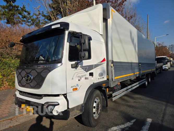 현대 파비스 325 후축 윙바디 8.5톤 오토 - 중고 트럭 매물 이미지