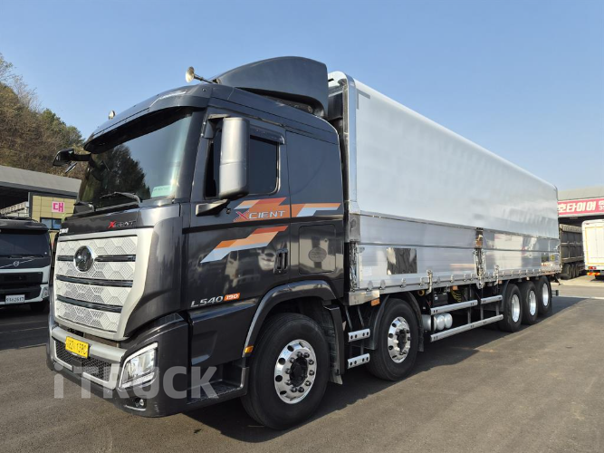 현대 엑시언트 540 후축 상승윙바디 25톤 오토 - 중고 트럭 매물 이미지