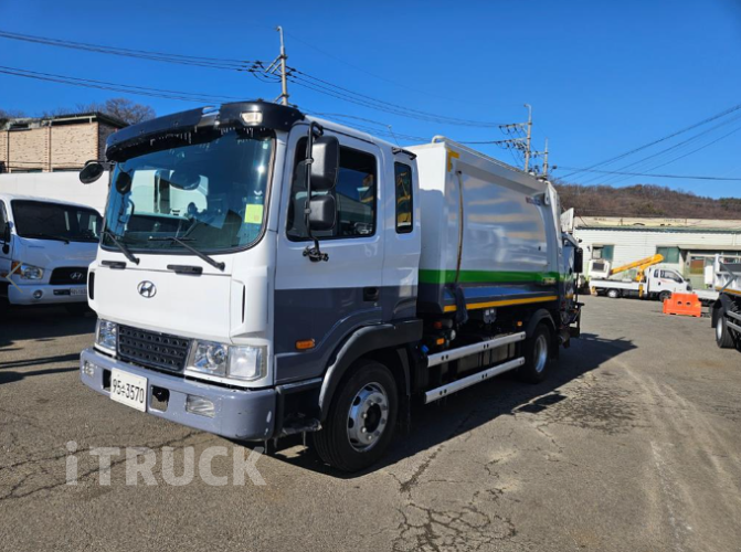 현대 압착진개 메가트럭 5톤 밀판식 배출 - 중고 트럭 매물 이미지