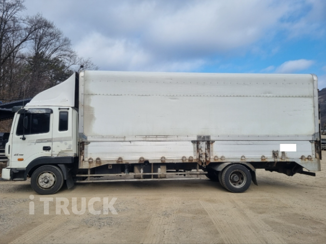 현대 메가트럭 250 단바리 윙바디 4.5톤 수동 - 중고 트럭 매물 이미지