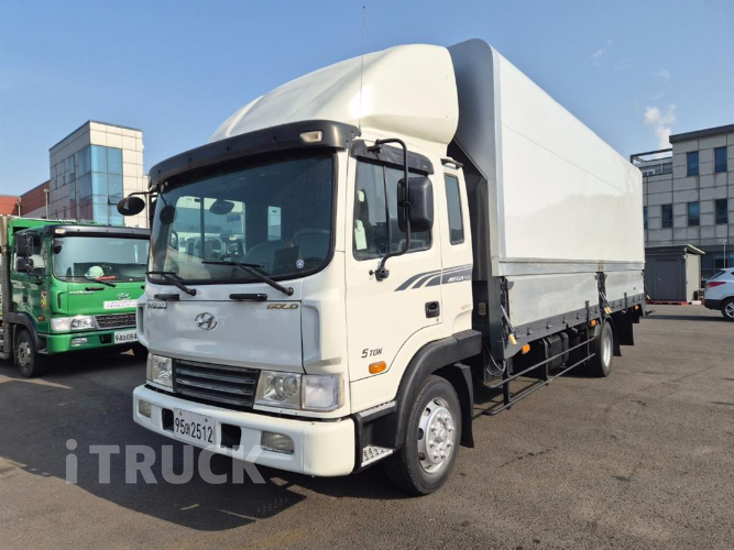 현대 메가트럭 250 단바리 윙바디 4.5톤 수동 - 중고 트럭 매물 이미지