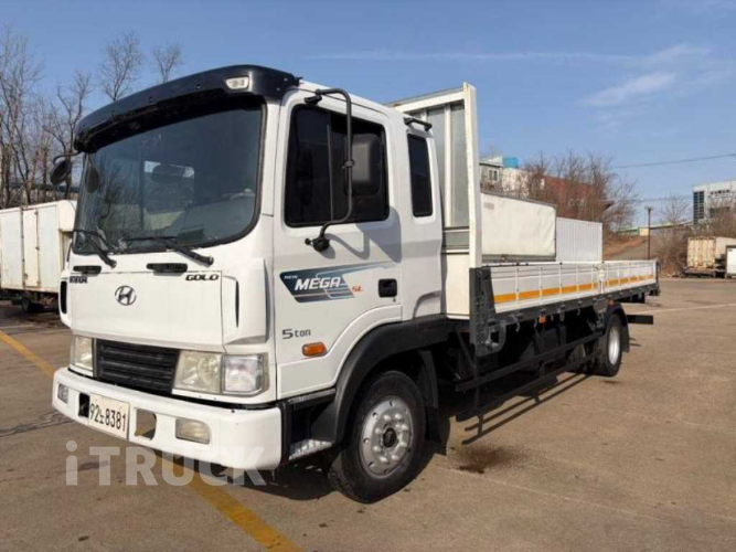 현대 메가트럭 250 단바리 카고 4.5톤 수동 - 중고 트럭 매물 이미지