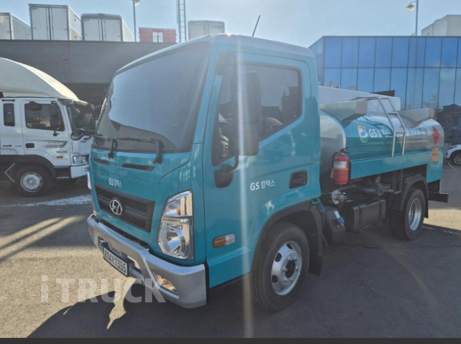 현대 홈로리 메가트럭 다니엘주유기 - 중고 트럭 매물 이미지