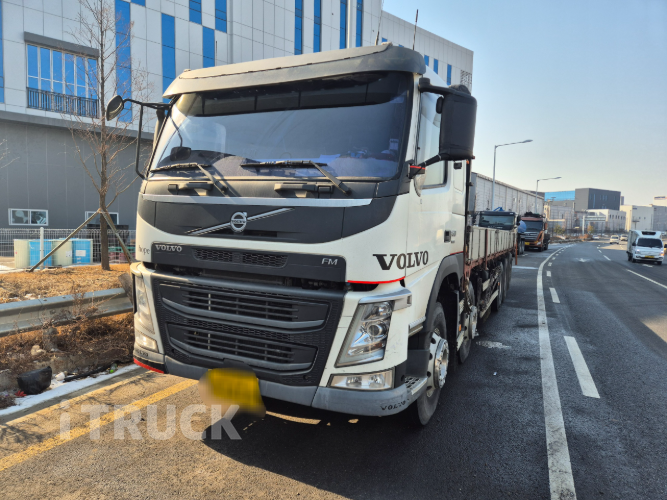 볼보 FM 460 후축 카고 25톤 오토 - 중고 트럭 매물 이미지