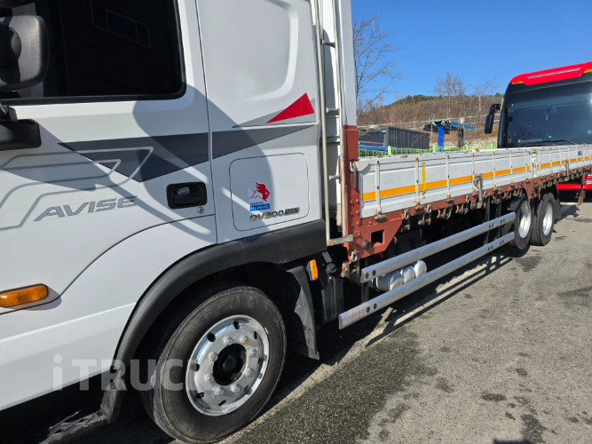 현대 파비스 300 앞축 카고 7.5톤 오토 - 중고 트럭 매물 이미지