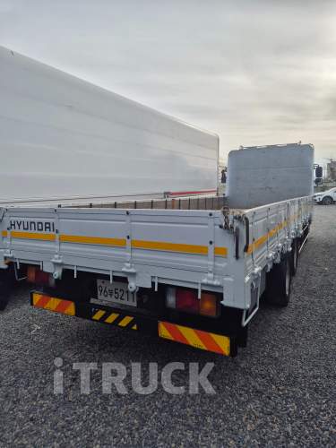 현대 메가트럭 270 앞축 카고 4.5톤 수동 - 중고 트럭 매물 이미지