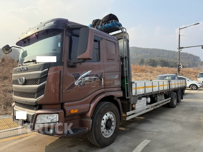 타타대우 구쎈 320 후축 카고 9.5톤 오토 - 중고 트럭 매물 이미지