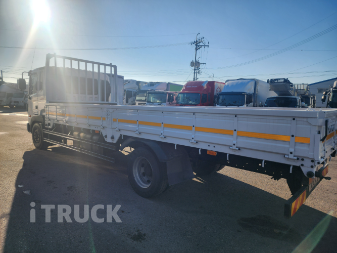 현대 파워트럭 260 단바리 카고 4.5톤 수동 - 중고 트럭 매물 이미지