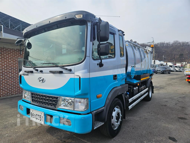 현대 음식물차 메가트럭 5톤 밀판식 배출 - 중고 트럭 매물 이미지