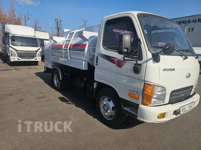 현대 홈로리 마이티큐티 3,000L 다니엘주유기 자동릴 - 중고 트럭 매물 이미지