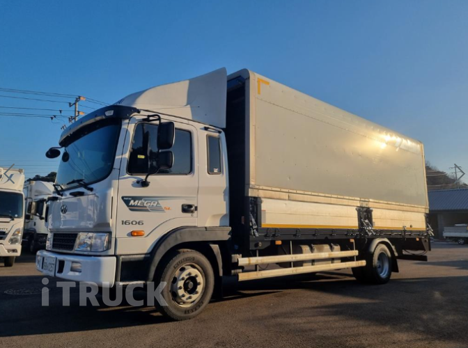 현대 메가트럭 280 단바리 윙바디 5톤 수동 - 중고 트럭 매물 이미지