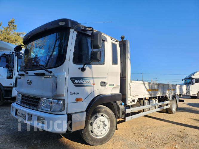 현대 메가트럭 280 단바리 카고 5톤 수동 - 중고 트럭 매물 이미지