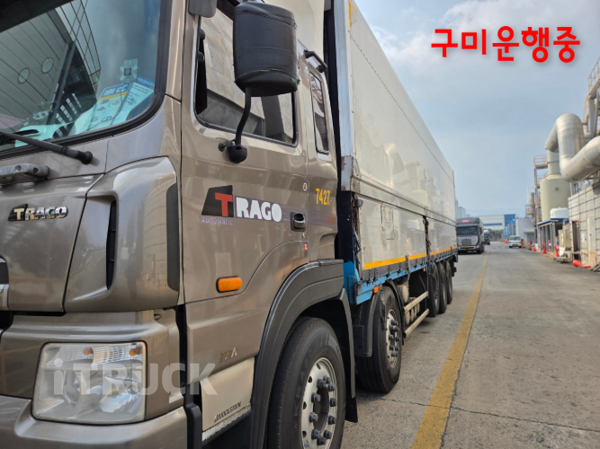 현대 트라고 520 앞사바리 윙바디 25톤 오토 - 중고 트럭 매물 이미지
