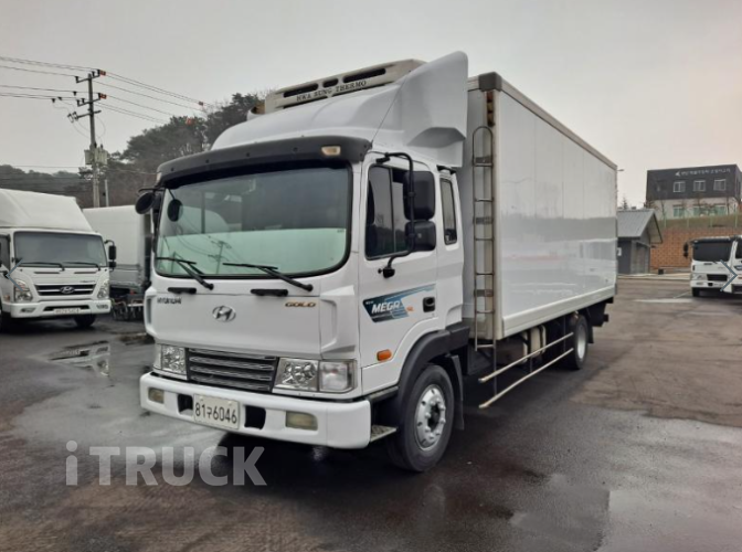 현대 메가트럭 250 단바리 냉동탑 5톤 수동 - 중고 트럭 매물 이미지