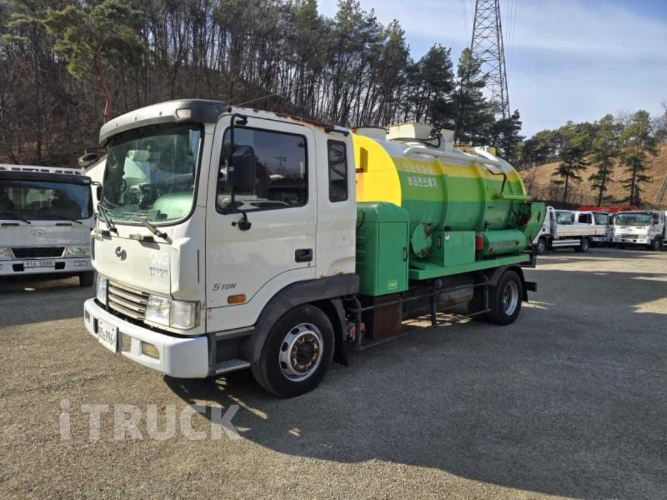 현대 음식물차 메가트럭 5톤 - 중고 트럭 매물 이미지