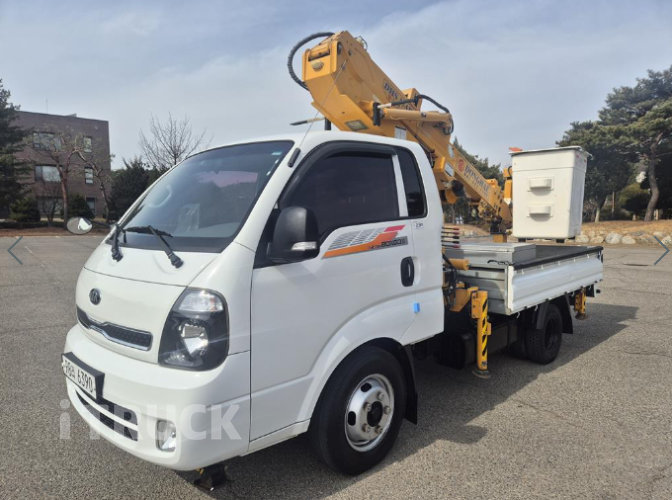 기아 고소작업차 동해기계항공 봉고3 1톤 - 중고 트럭 매물 이미지