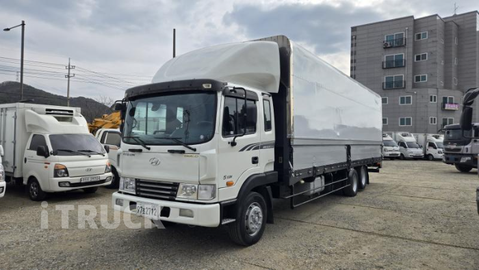 현대 메가트럭 250 후축 윙바디 4.5톤 수동 - 중고 트럭 매물 이미지