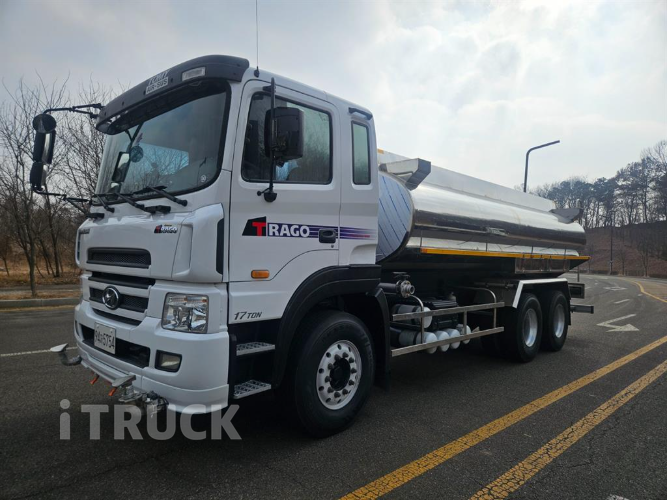 현대 살수차 트라고 스텐탱크 15,500L 수동 - 중고 트럭 매물 이미지