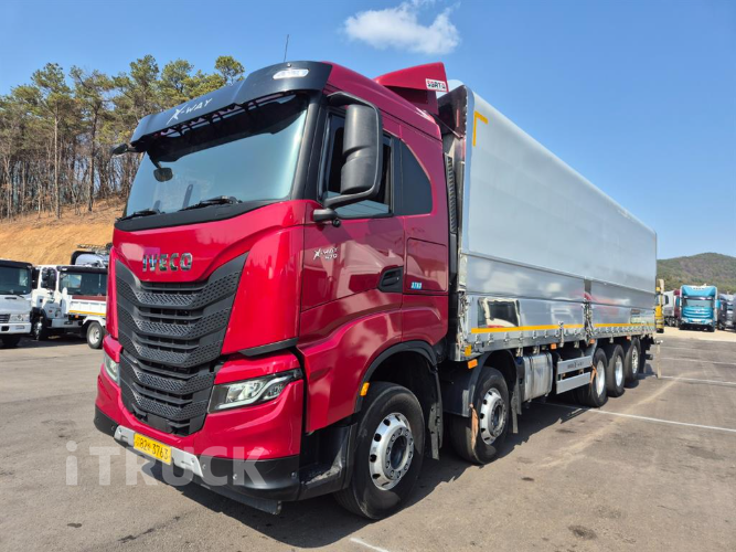 이베코 후축 상승윙바디 25톤 오토 - 중고 트럭 매물 이미지