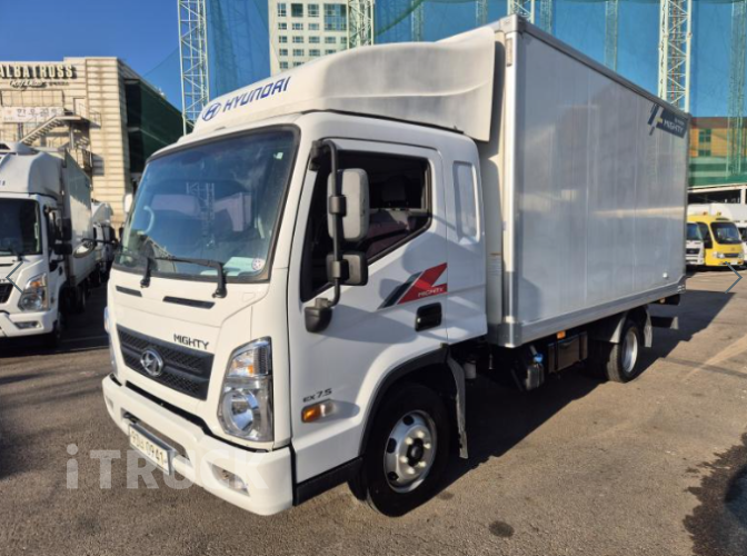 현대 올뉴마이티 2.5톤 표준탑 슈퍼캡 - 중고 트럭 매물 이미지