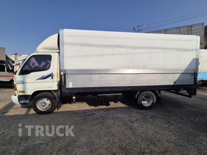 현대 이마이티 3.5톤 윙바디 일반캡 - 중고 트럭 매물 이미지