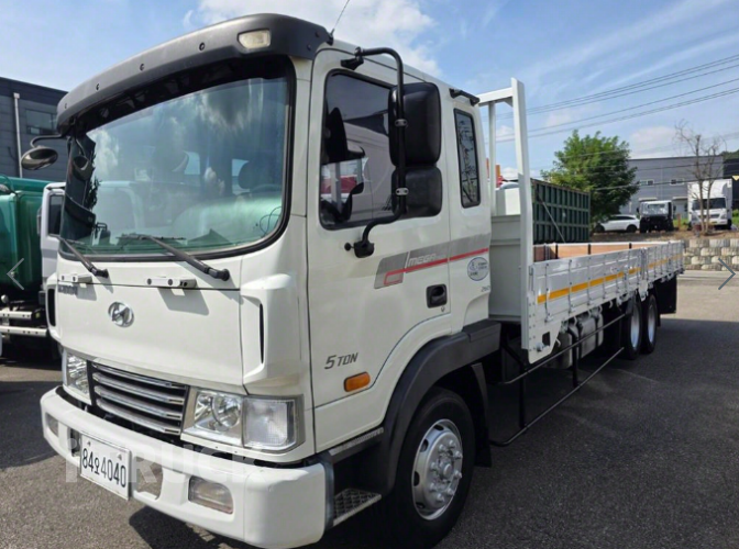 현대 메가트럭 260 앞축 카고 5톤 수동 - 중고 트럭 매물 이미지